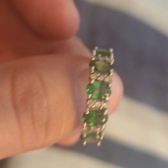 Ring - Picture 5 of 5